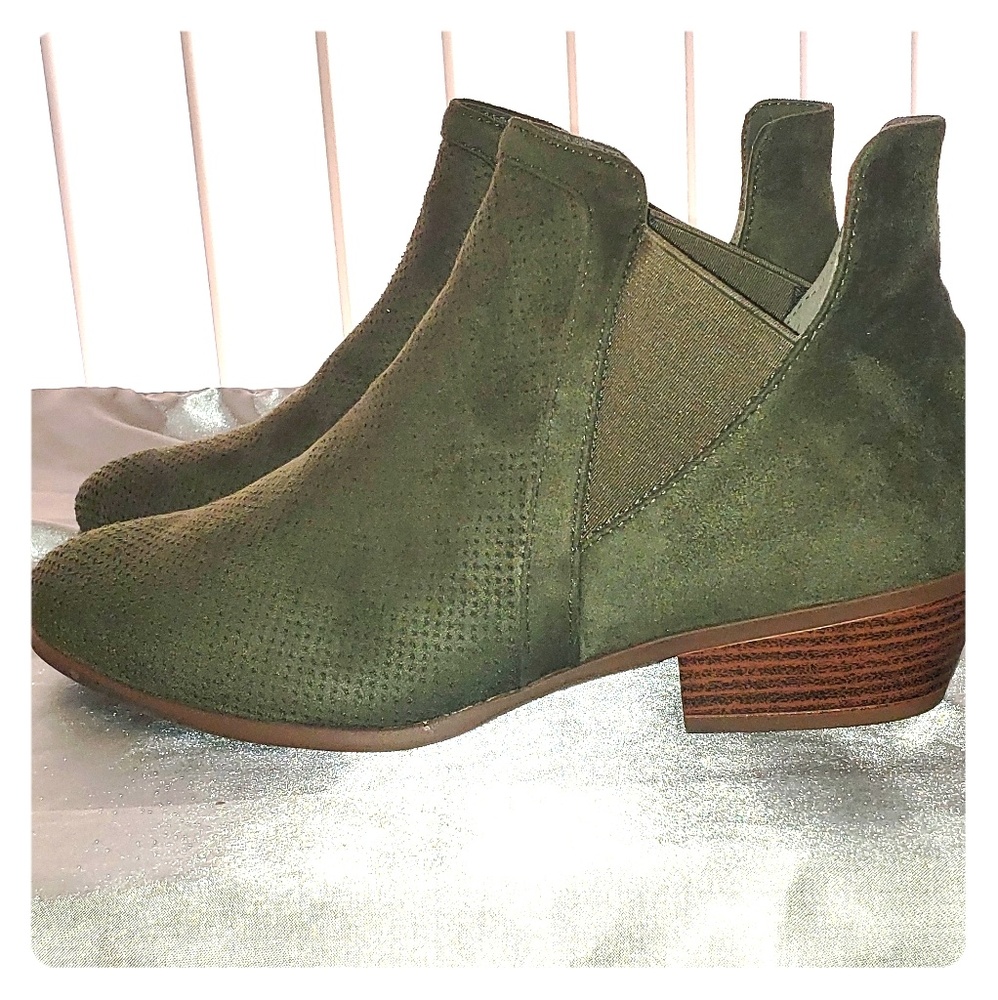 NWT loden Green Ankle Boots